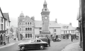 Knighton: Knighton, High Street c1960