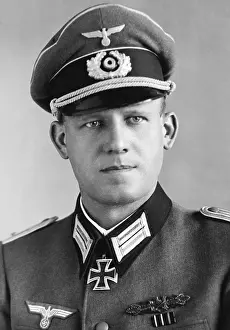Indicates: Knight's Cross bearer Georg Einhoff, 1943