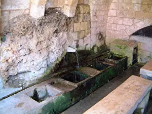 Washroom: KNIGHTS ST JOHN/WASHROOM