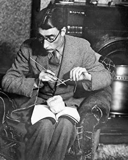 Bespectacled: KNITTING BOFFIN