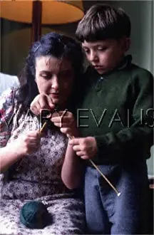 Rationed: KNITTING WITH MOTHER