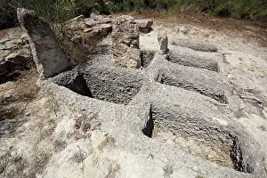 Minos: Knossos, Crete, Greece - Minoan Necropolis