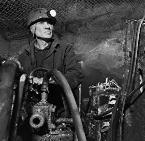 Sverdlov: Kodar tunnel under construction