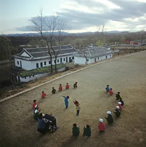 Hamhung: Korean children dancing in North Korea