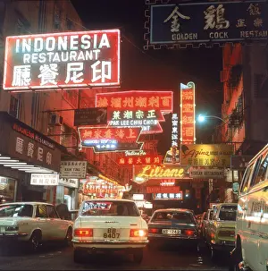 Kowloon: KOWLOON BY NIGHT