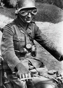 Dusty: Kradmelder of the Waffen-SS - Eastern Front, 1941