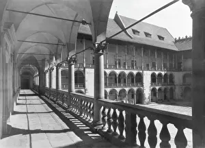 Cracow: Krakow Castle Arcades