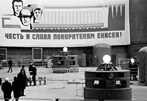 Generator: Krasnoyarsk Dam under construction
