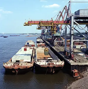 Heading: Krasnoyarsk river station, 1987