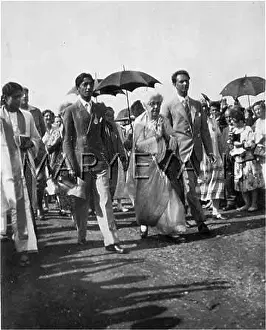 Besant: KRISHNAMURTI & BESANT