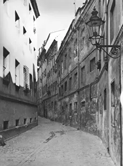 Poorly: At the Krogel in Berlin, 1933