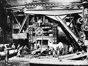 Pounds: Krupp's Hammer Fritz, around 1900