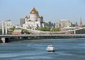 Krymsky: Krymsky Bridge and Christ the Saviour Cathedral