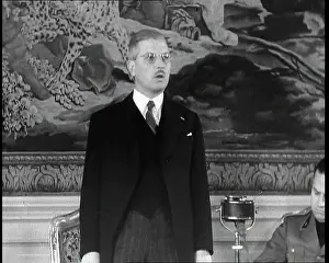 Schuschnigg: Kurt Schuschnigg, Austrian Chancellor Giving