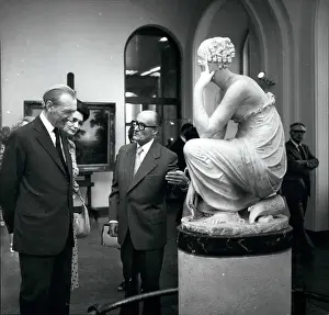 Staying: Kurt Waldheim In Hungary: Budapest: Staying