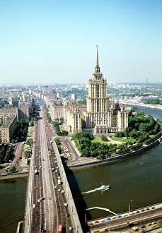 Kutuzovsky: Kutuzovsky Avenue in Moscow, 1983