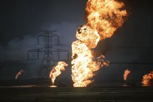 Darken: Kuwaiti oil wells set on fire by retreating ?