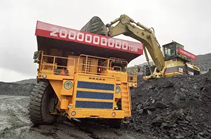 Kuznetsk: Kuznetsk Basin's two billionth ton of coal, 2002