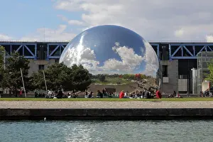 Geodesic: La Geode, Cite des Sciences et de l'Industrie, Paris, France