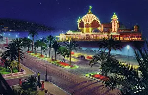 Anglais: La Jetee Promenade on the Nice seafront lit up at night