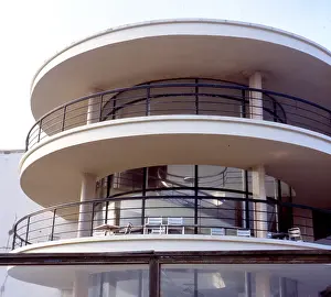 Curved: De la Warr Pavilion, Bexhill