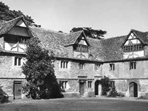 Lacock: LACOCK ABBEY