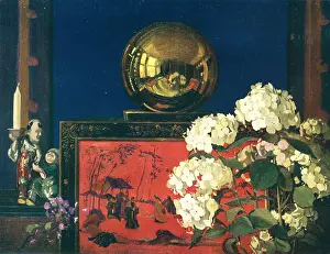 Surrounding: The Lacquer Cabinet