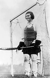 Lacrosse: Lacrosse-player, 1933