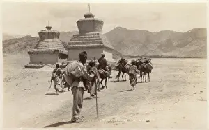 Stupa: Ladakh, India - Chortens / Stupas