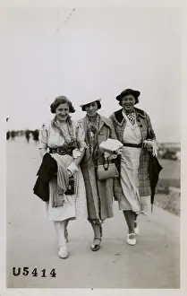 Apr18: Three ladies on their holiday in Margate