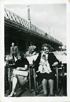 Eastbourne: Ladies by The Promenade
