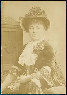 Wilton: LADY BANCROFT/MARIE