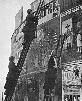 Billposting: Lady billposters, WW1