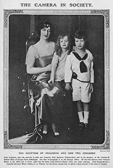 Drogheda: Lady Drogheda & her children, WW1