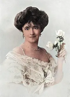Cosmo: Lady Duff Gordon