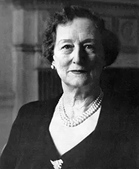 Walden: Lady Howard de Walden