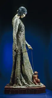 Leash: Lady with a monkey