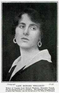 Widowed: Lady Richard Wellesley, 1915