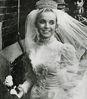 Jul25: Lady Sarah Curzon marries