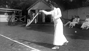 Moorfield: Lady Tennis player