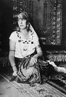 C1922: Lady in Turkish costume