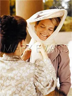 Pampered: LADY'S MAID TIES HAT