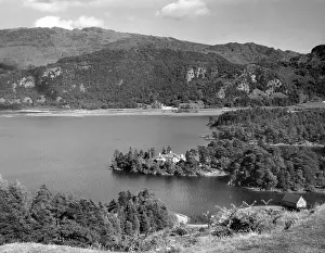 Hows: LAKE DERWENTWATER