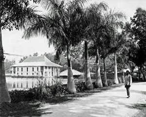 Kandy: The Lake, Kandy, Ceylon (Sri Lanka)
