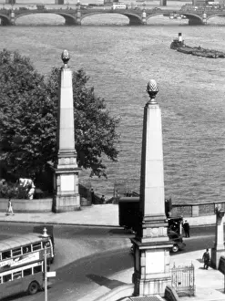 Embellishments: LAMBETH BRIDGE COLUMNS