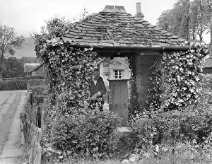 Lanarkshire: LAMINGTON VILLAGE WELL