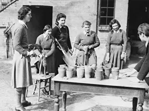 Farnham: Land Girls WWII