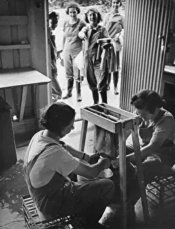 Fake: Land Girls WWII