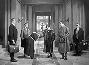 Corridor: Landlords with service staff, around 1930