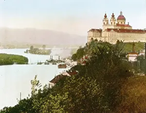 Melk: Landscape along the Danube near Melk